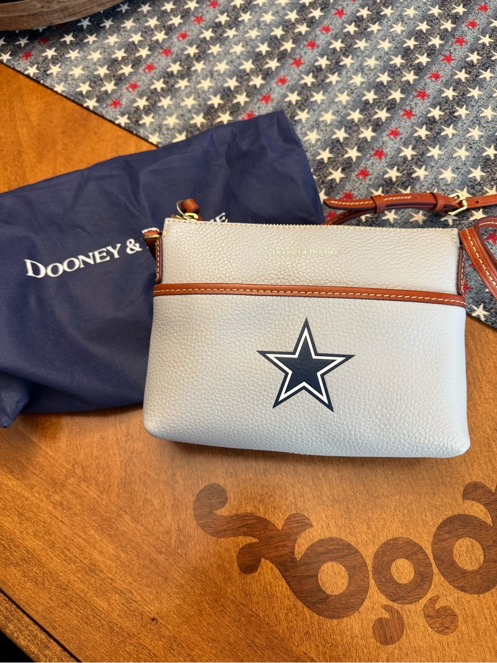 Dooney & Bourke Light Gray Dallas Cowboys Star Crossbody with Tan Trim